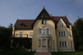 Festetich Kastélyszálló és Zsuzsanna Hotel